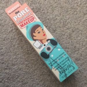 The Porefessional pore minimizing makeup